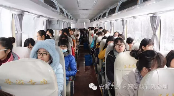 “走出去，请进来”深入开展校企合作